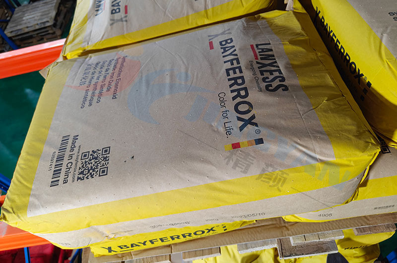 拜耳樂4905氧化鐵紅實拍圖